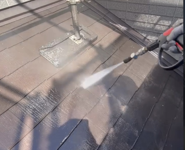屋根の高圧洗浄